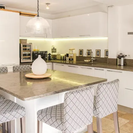 Coquette Villa With Jacuzzi Beach On Foot Сент-Максим